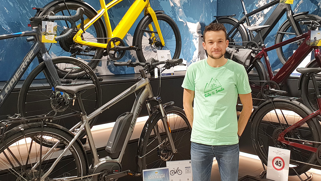 Loran Voirin est gérant du magasin Veloland à Montagny-près-Yverdon. Il nous a dévoilé ses conseils de pro pour le choix d'un vélo électrique.